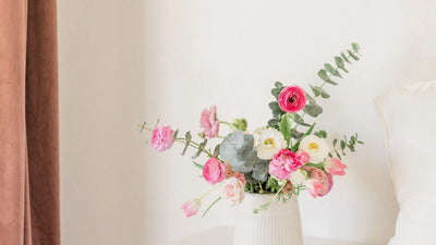 How to Choose the Right Size Vase for Your Flowers