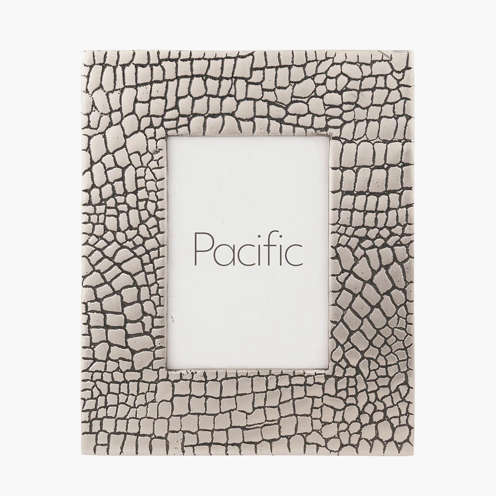Antique-Silver-Metal-Croc-Print-5-x-7-Photo-Frame_11