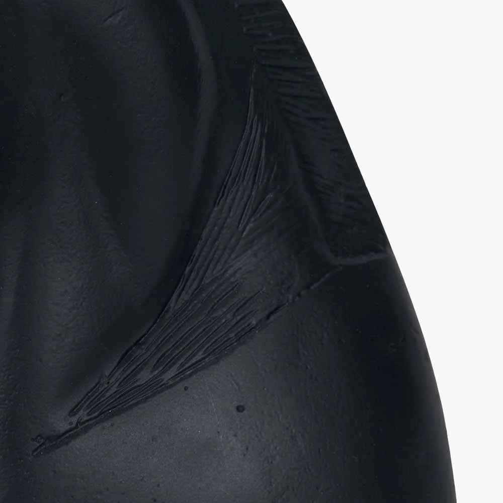 Black-Metal-Horse-Head-Ornament_4