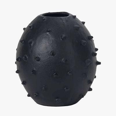 Black-Metal-Vase-with-Bobbles_7