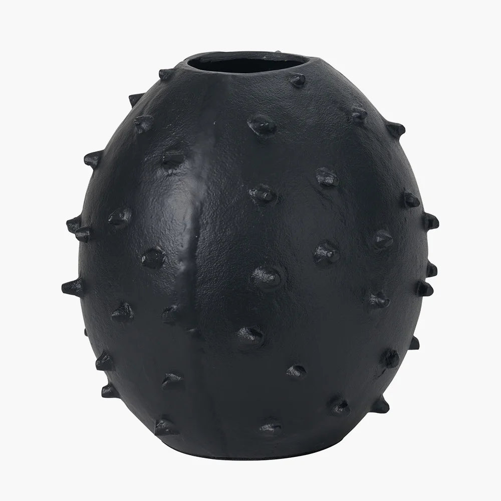 Black-Metal-Vase-with-Bobbles_8