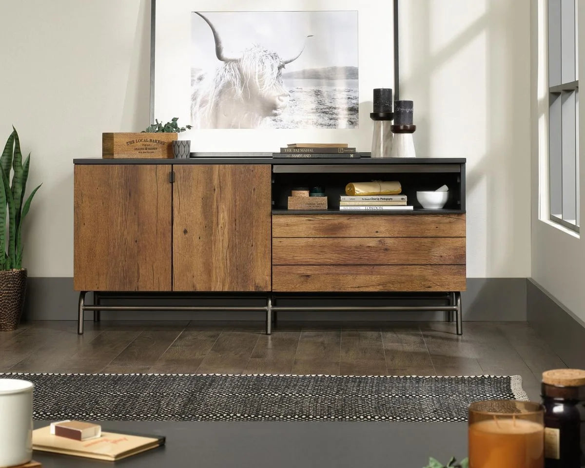 Boulevard-Cafe-TV-Credenza-3
