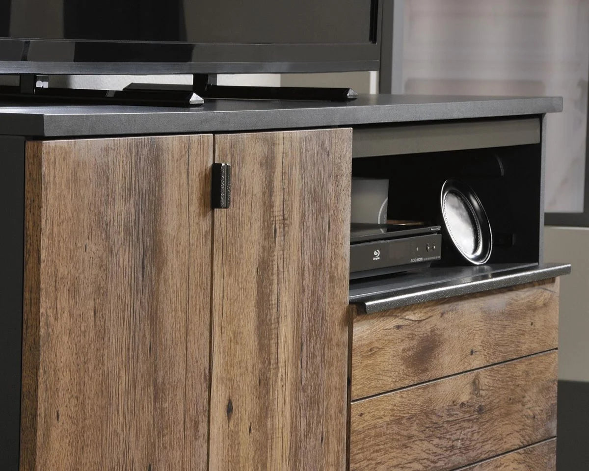 Boulevard-Cafe-TV-Credenza-7