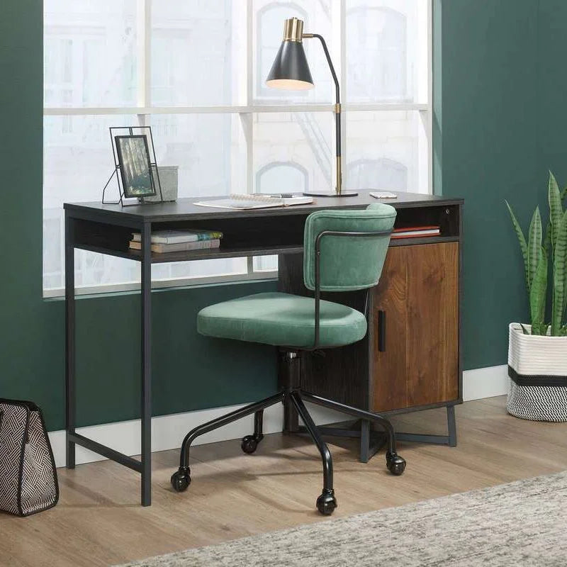 Canyon-Lane-Desk