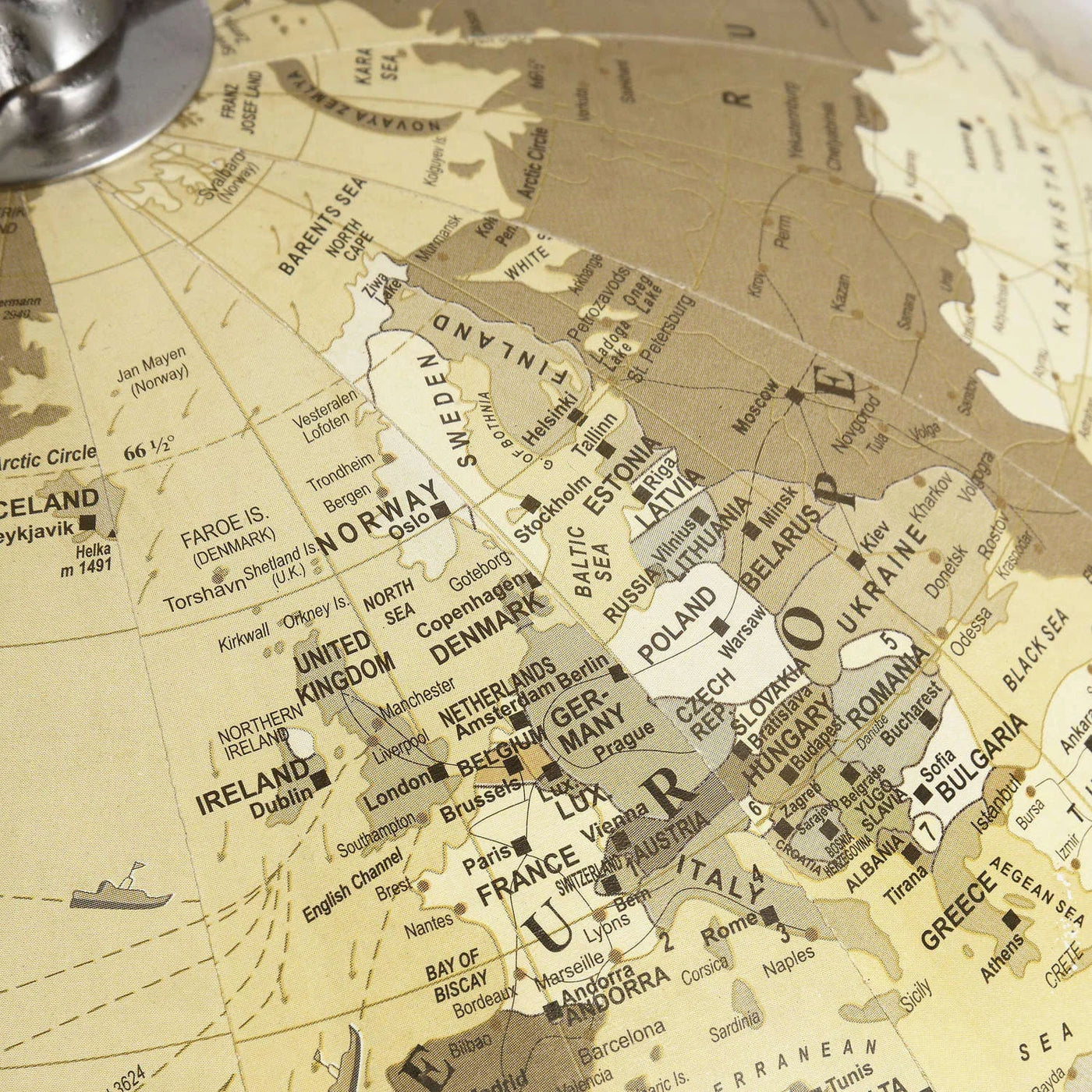 Hill-Interiors-Chrome-Desktop-Globe_3