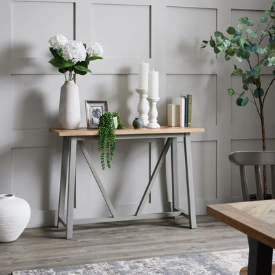 Hill-Interiors-Darcy-Ople-Tall-Vase_2
