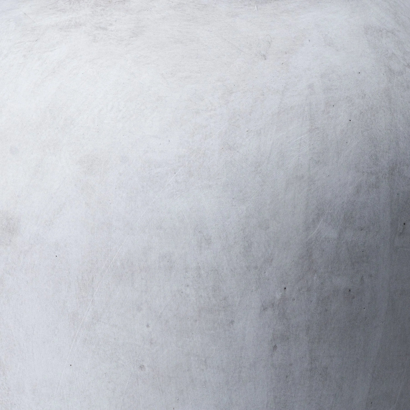 Hill-Interiors-Darcy-Stone-Vase_1