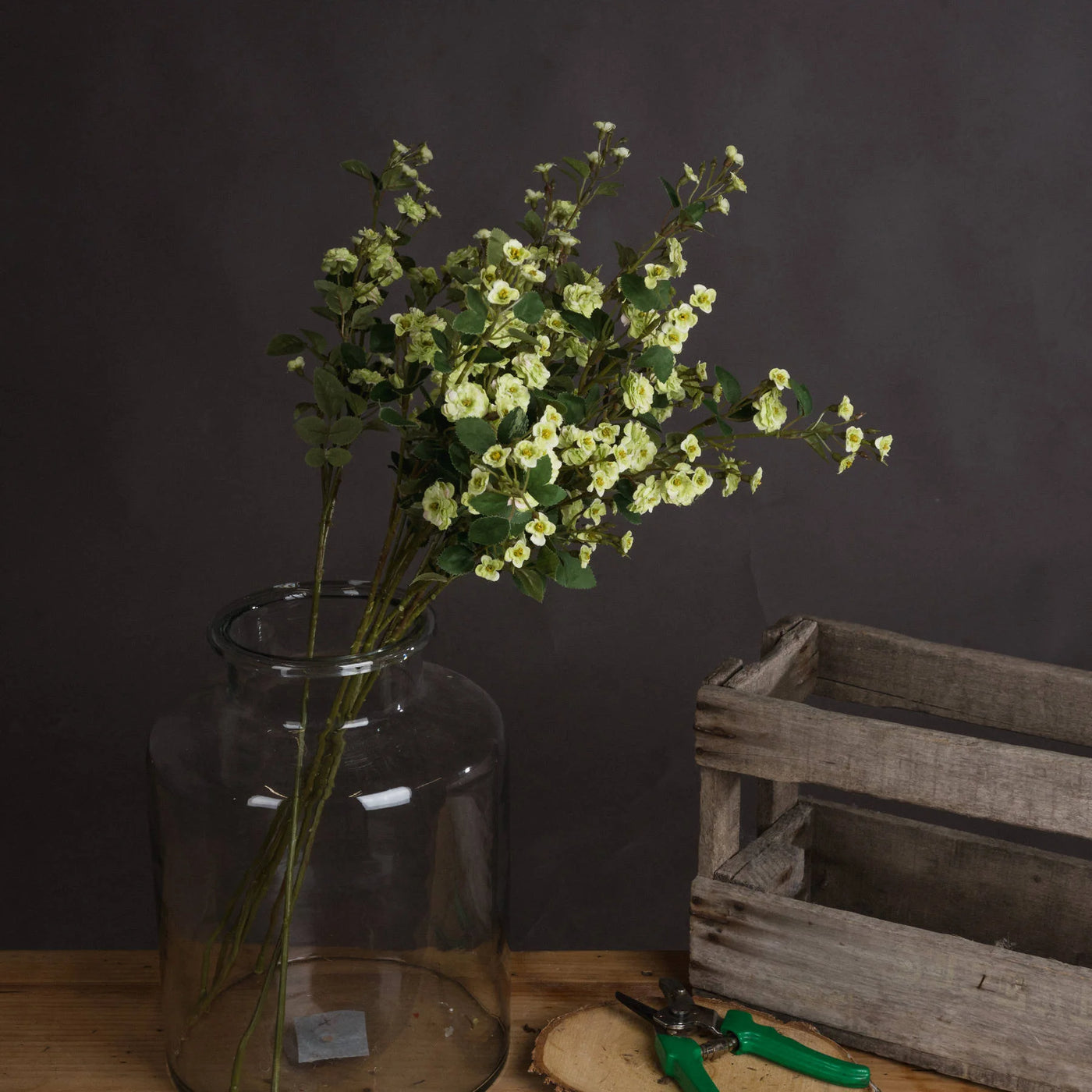 Hill-Interiors-Green-Wild-Meadow-Rose_1