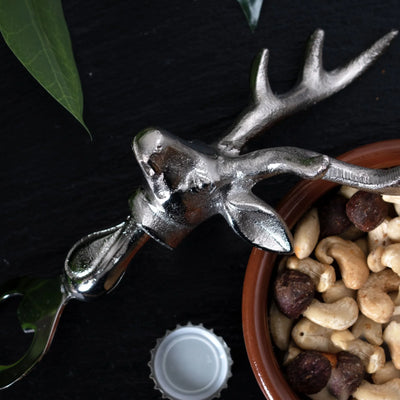 Hill-Interiors-Silver-Nickel-Stag-Head-Detail-Bottle-Opener_4