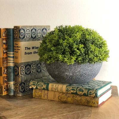 Hill-Interiors-Small-Hebe-Globe-Pot_6