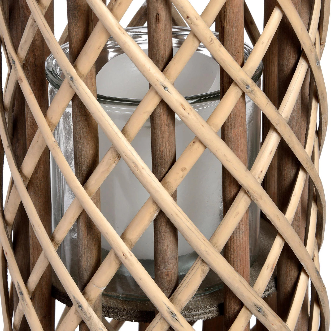 Hill-Interiors-Small-Wicker-Lantern-with-Glass-Hurricane_2
