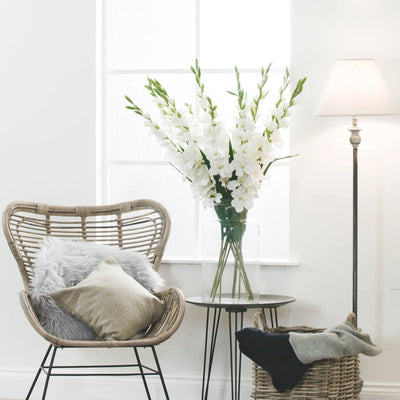 Hill-Interiors-White-Gladioli_7