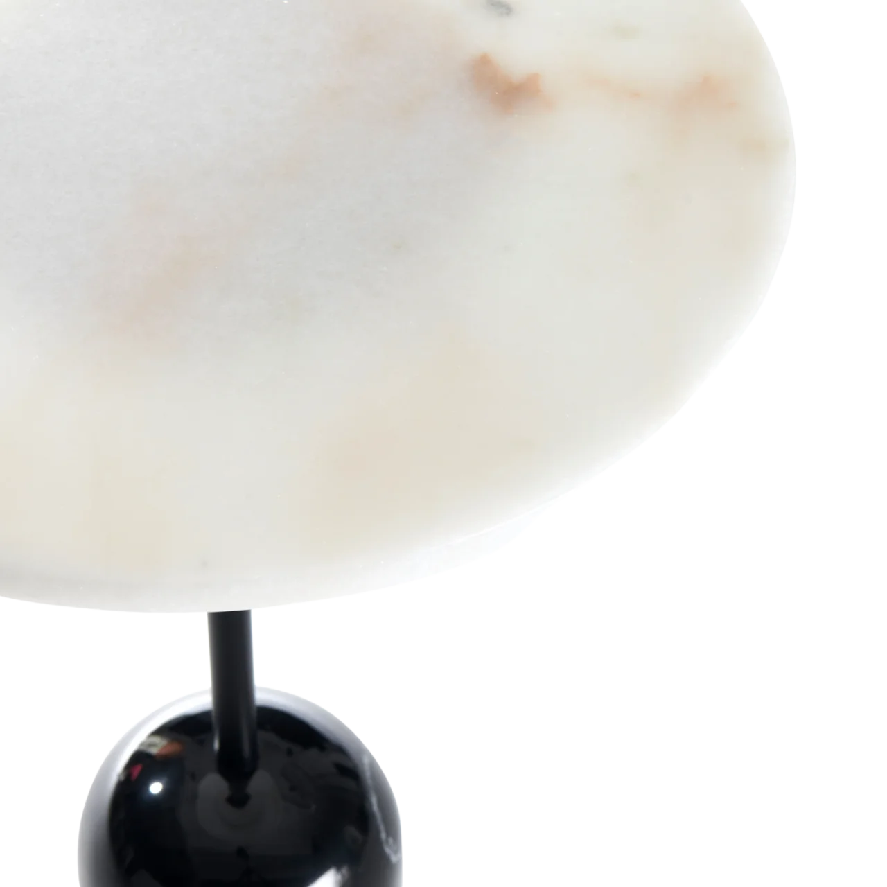 Thyme-Lamp-Table-2