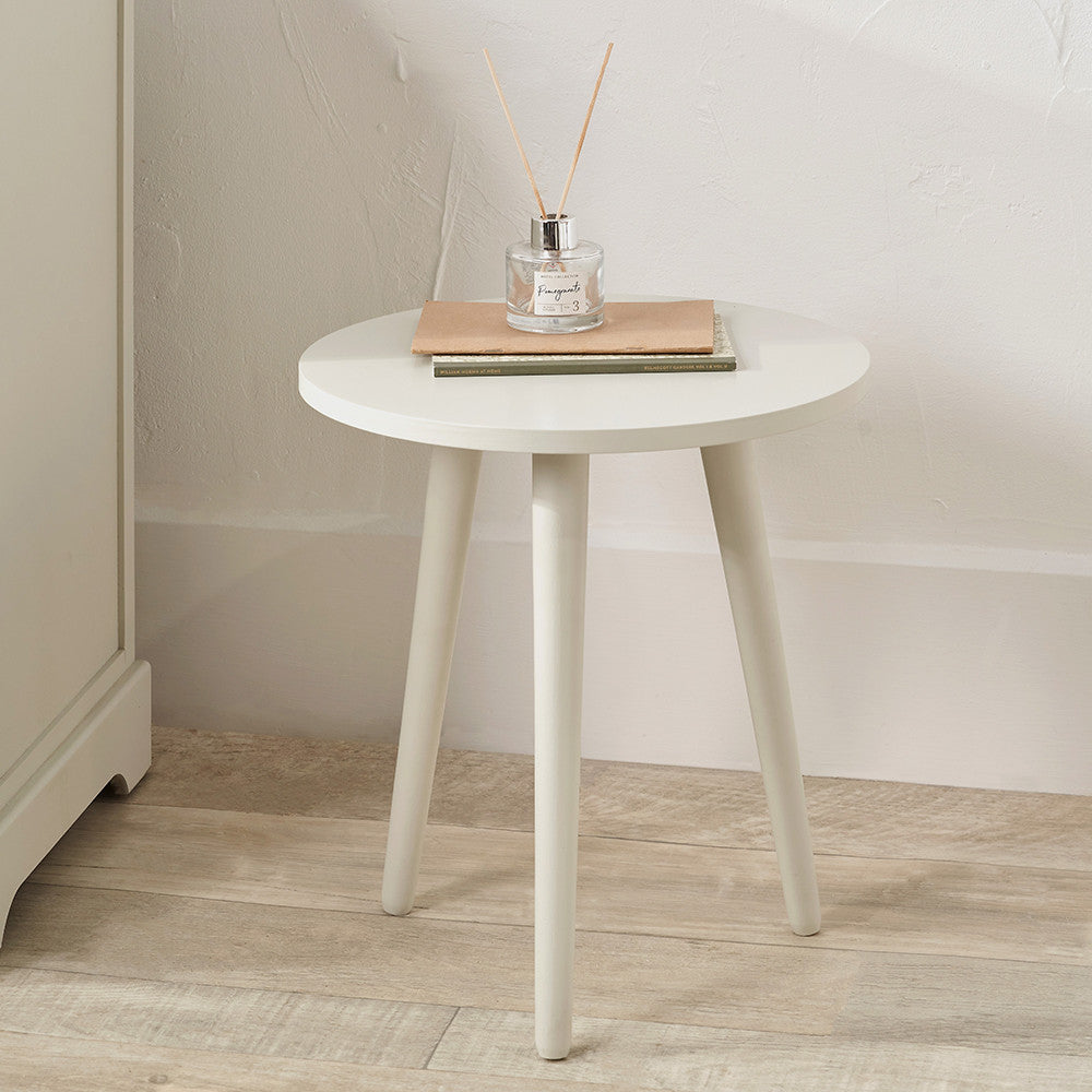 pacific-lifestyle-Croft-Linen-Pine-Wood-Side-Table_7