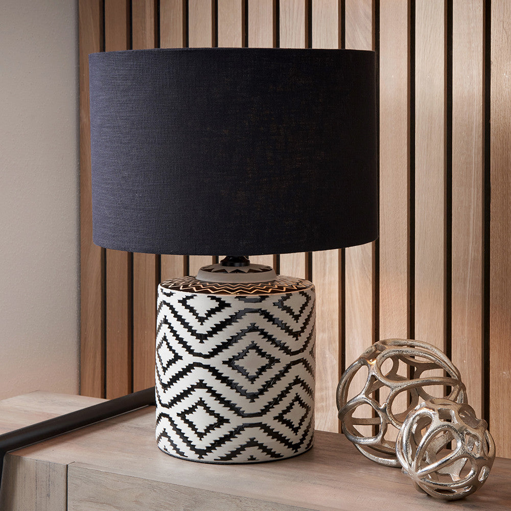 pacific-lifestyle-chirala-black-and-white-ikat-ceramic-table-lamp-base-with-lino-35cm-black-self-lined-linen-cylinder-lampshade_9