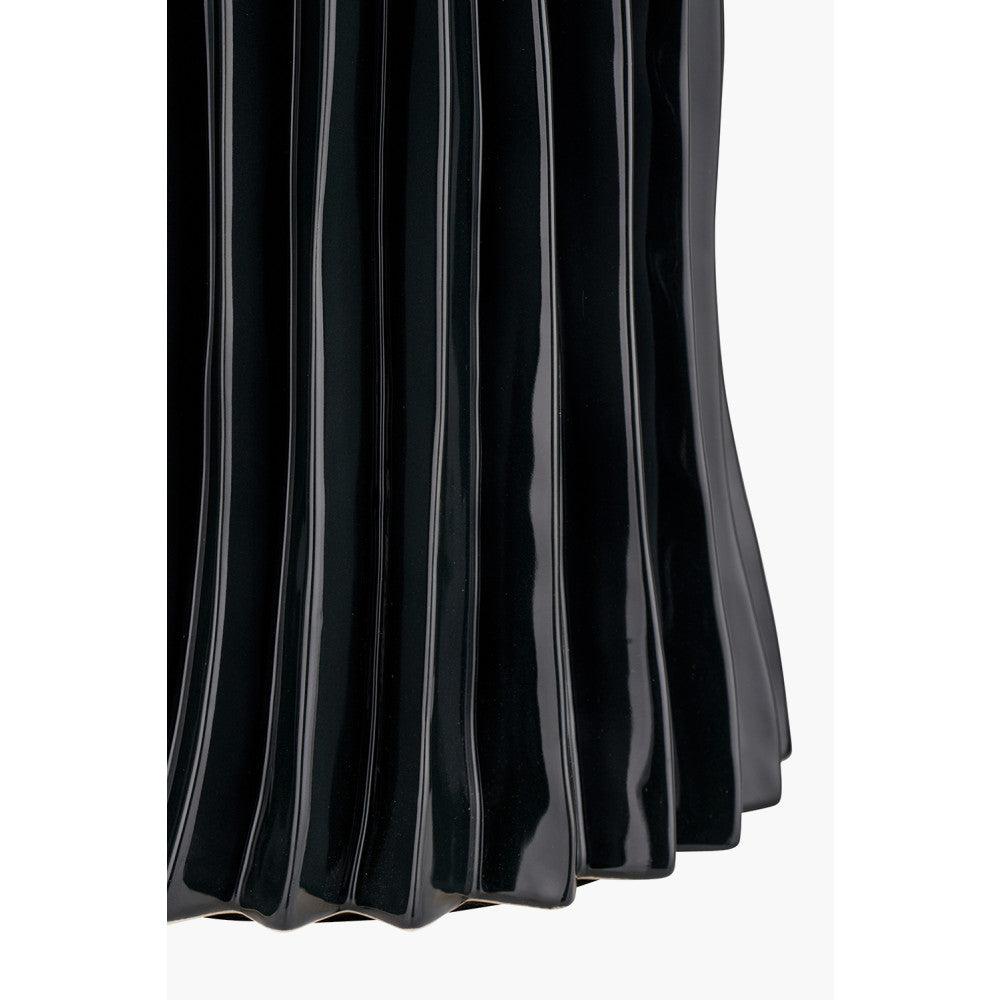 pacific-lifestyle-devony-black-pleated-ceramic-table-lamp-base-with-lino-35cm-white-self-lined-linen-cylinder-lampshade_6